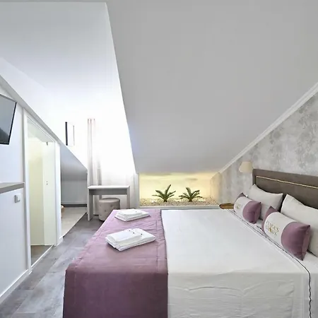 בית הארחה Famous Crows ליסבון