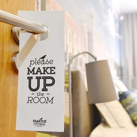 Famous Crows Vendégház Lisboa