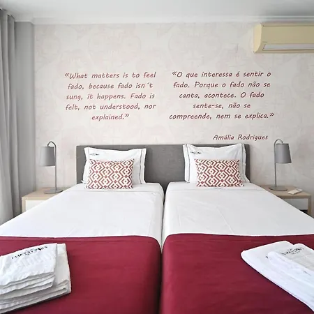 Famous Crows ゲストハウス リスボン