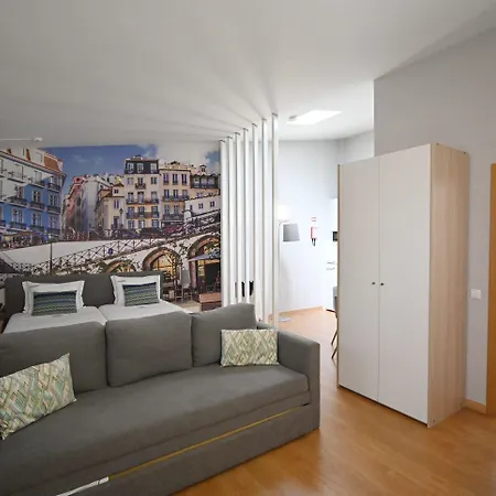 Famous Crows リスボン