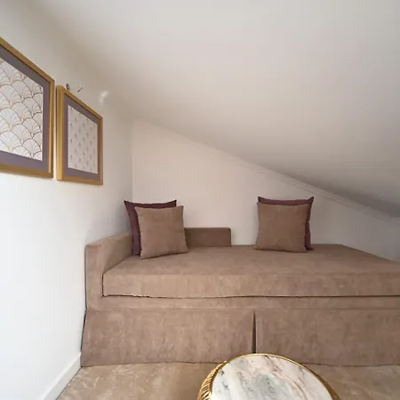 Famous Crows ゲストハウス