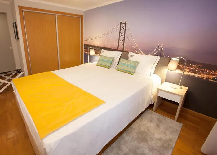 Casa de hóspedes Famous Crows Lisboa