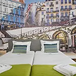 Famous Crows 4* Lisbon