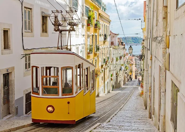 Famous Crows Vendégház