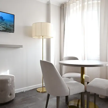 Famous Crows Гостевой дом