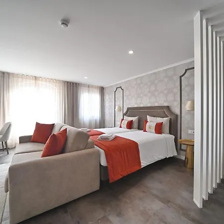 Гостевой дом Famous Crows